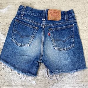 blue denim levi cut off shorts size 25